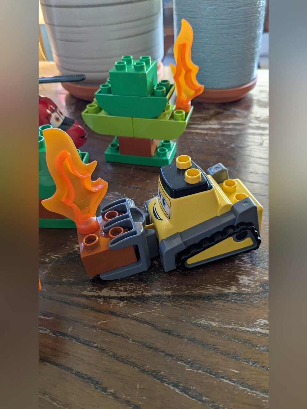 Lego Duplo Set Rescue Team - Picture 2 of 4